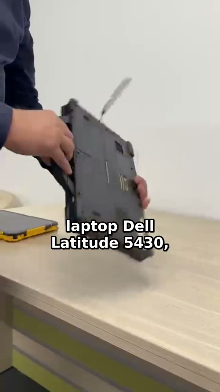 Dell Latitude 5430 Rugged: ranforsat, cu mâner de transport