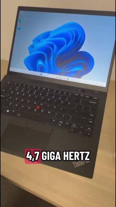 Laptop cu putere de workstation: 12 procesoare, i7 la 4,7 GHz
